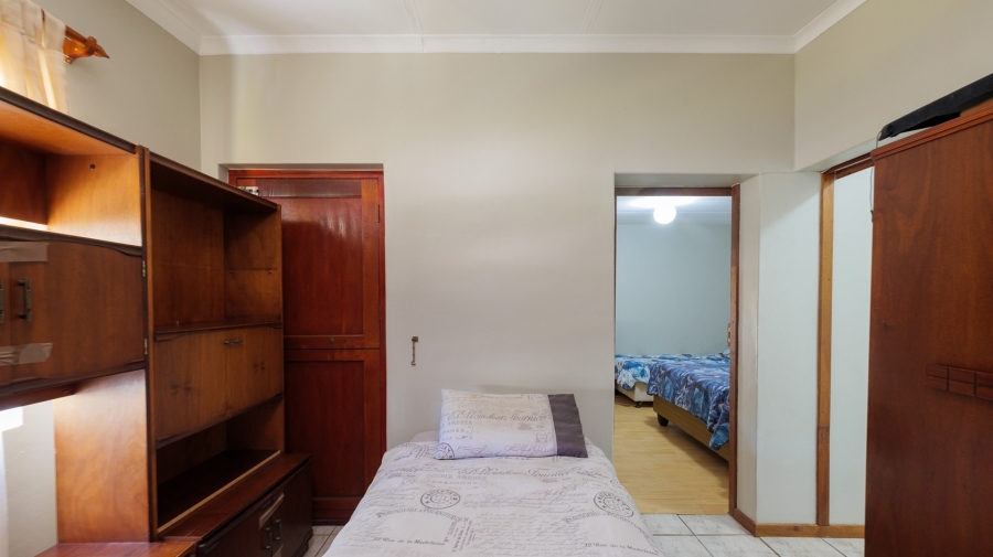 5 Bedroom Property for Sale in Struisbaai Western Cape